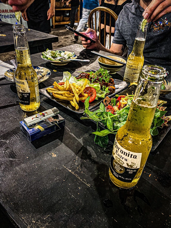 Ảnh bàn nhậu chill nhẹ nhàng