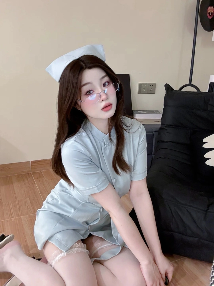 Ảnh gái xinh cosplay thiếu vải sexy