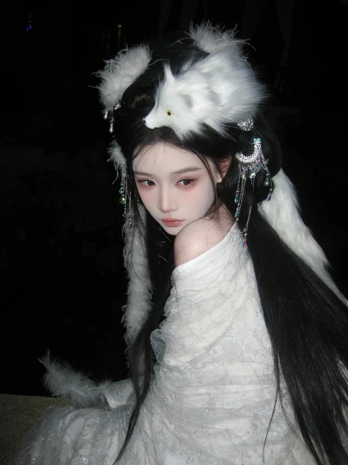 Gái xinh cosplay hồ ly nóng bỏng