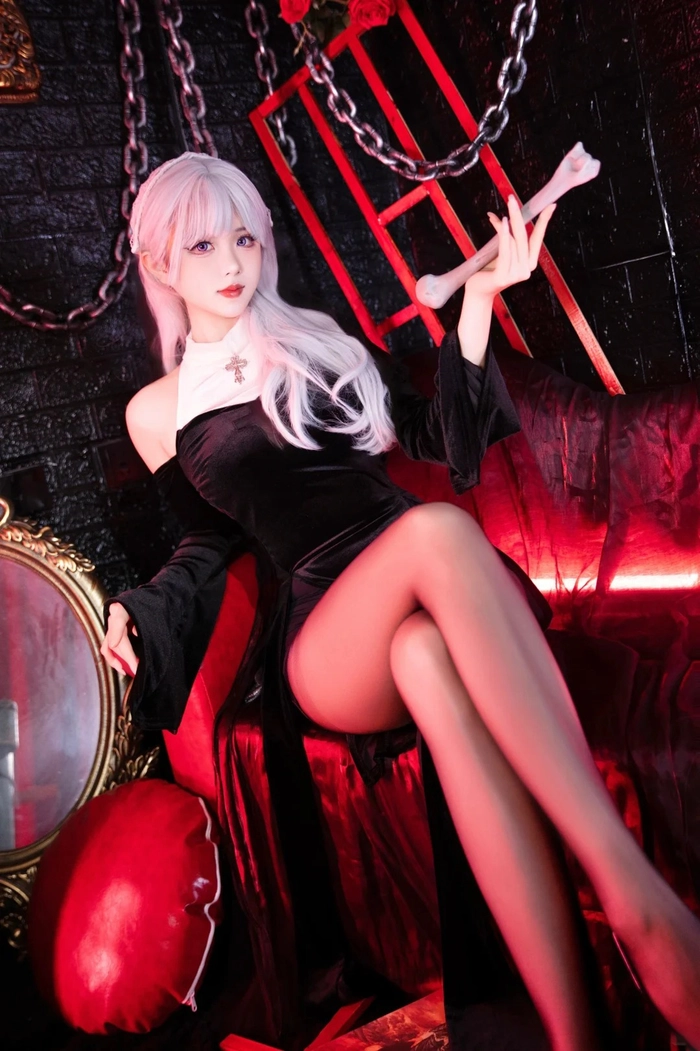 Gái xinh cosplay sơ sexy quyến rũ