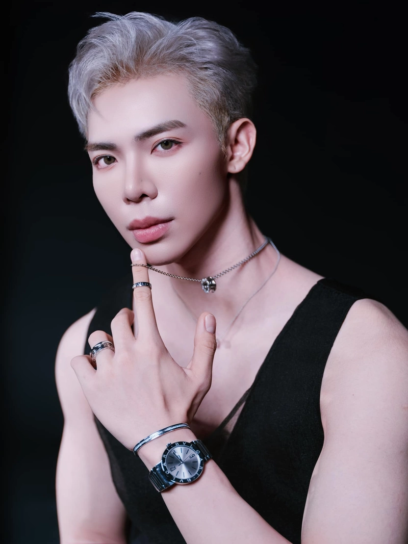 Hình ảnh Erik đẹp trai trẻ trung