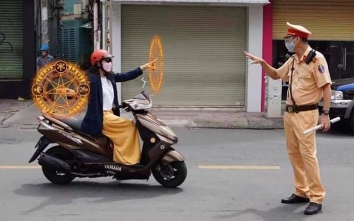 Hình ảnh bị công an giao thông bắt xe chế vui
