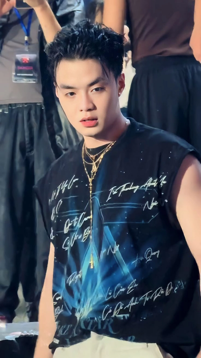 Hình nền Anh Trai Say Hi Negav cuốn hút