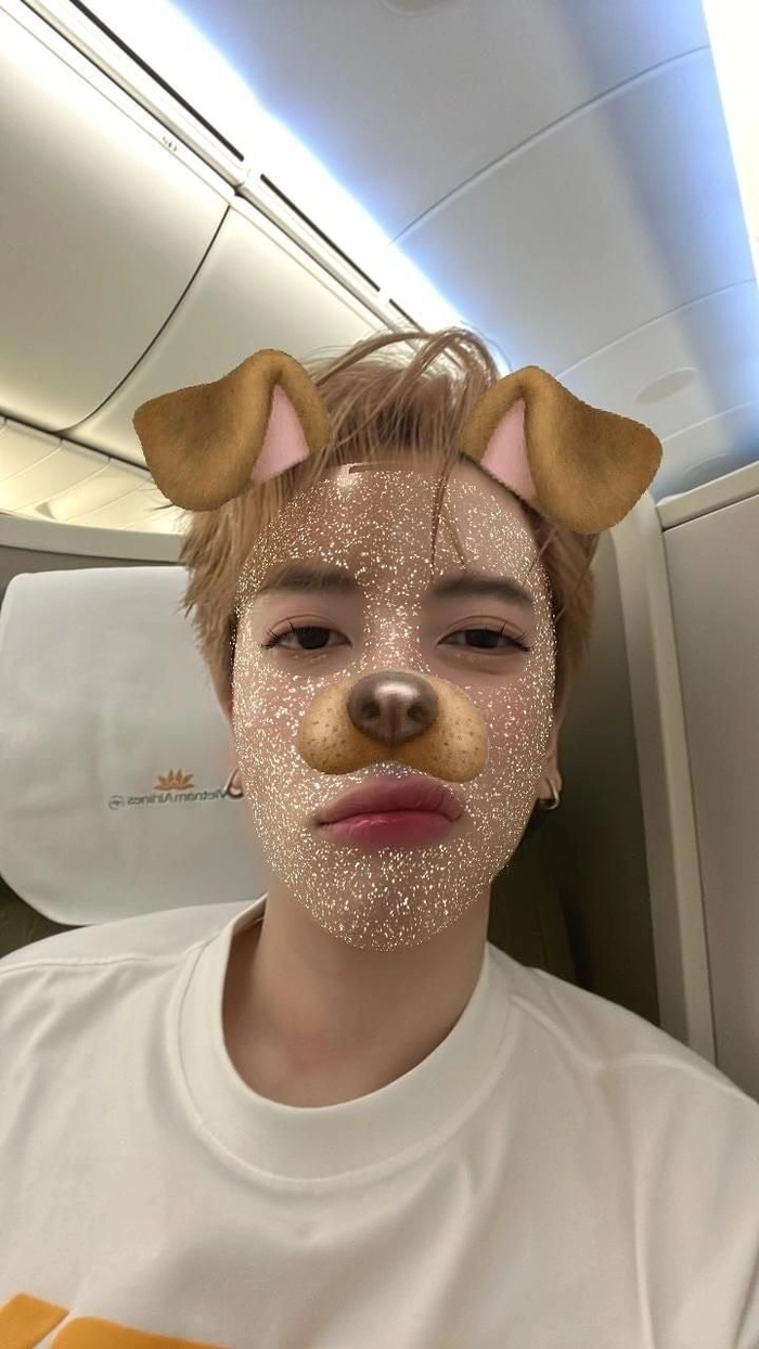 Bộ ảnh Nicky dễ thương cho fan