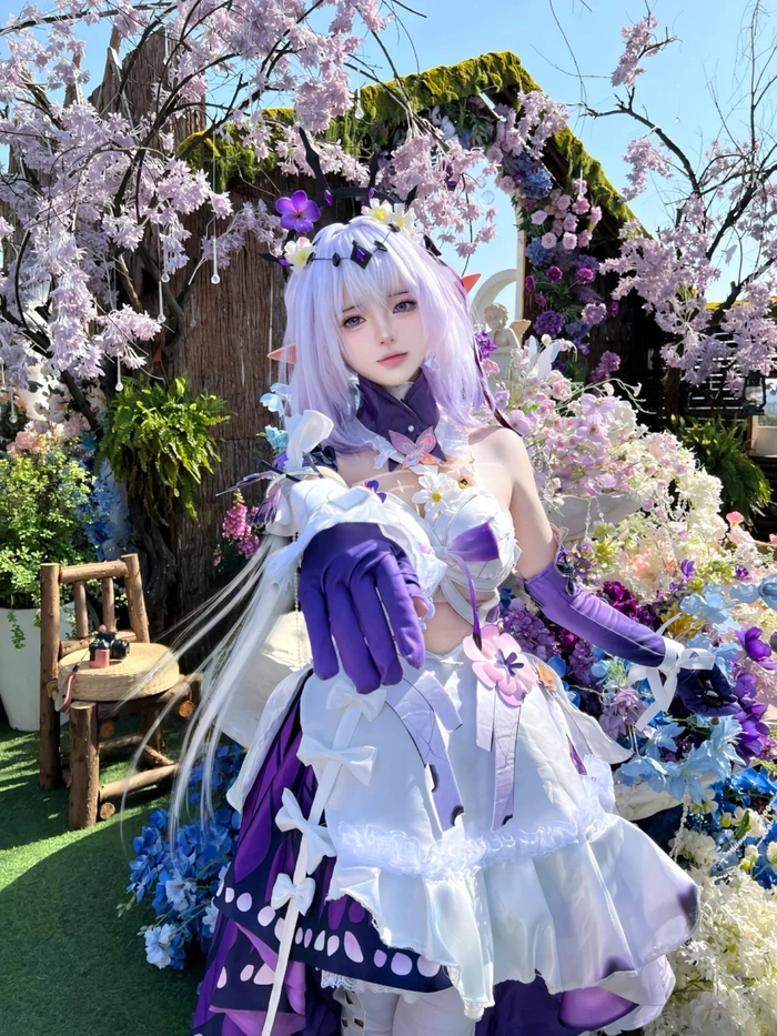 Bộ ảnh gái Trung Quốc cosplay đẹp rạng ngời