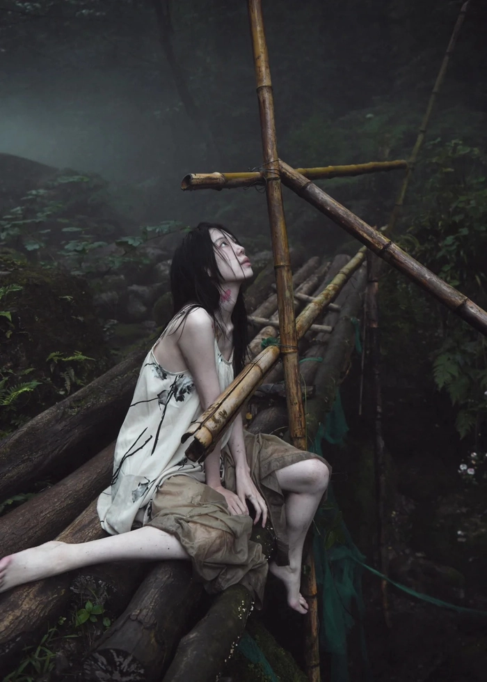 Gái xinh cosplay ma Trung Quốc đầy thần thái