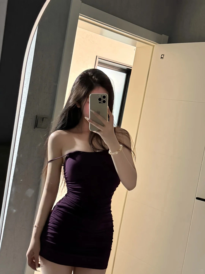 Gái xinh mặc đồ sexy khoe dáng đẹp