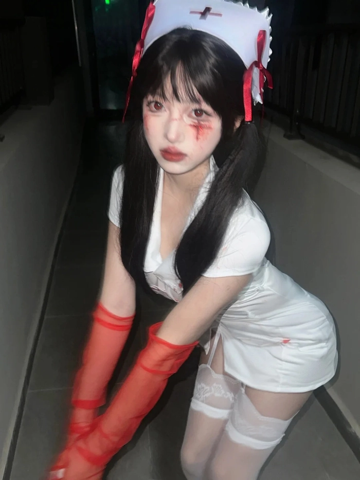 Hình gái xinh cosplay ma đáng sợ mà cuốn hút
