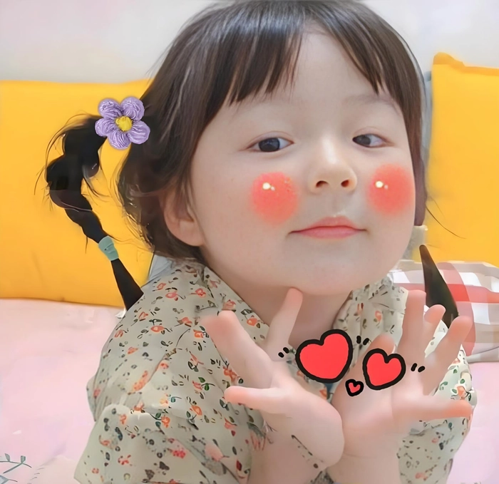 Meme em bé cute đôi mắt long lanh đáng yêu