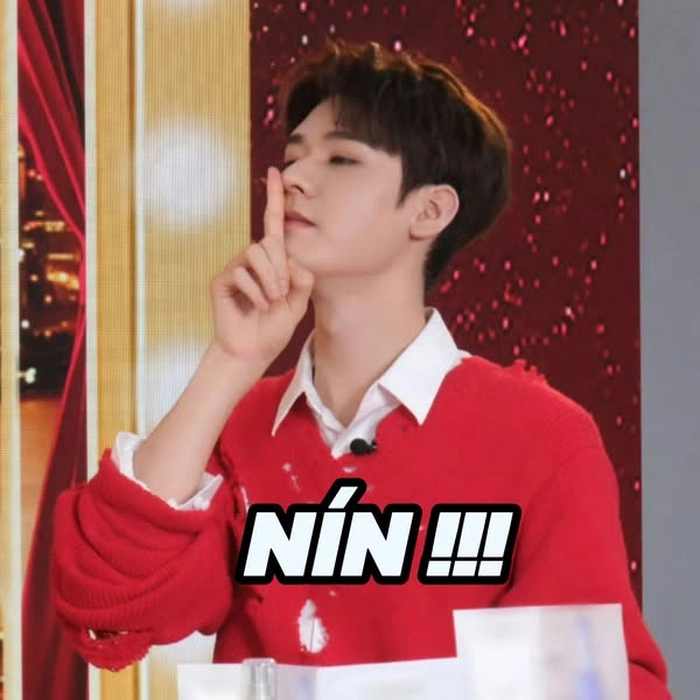 Meme nín mỏ đáng yêu lầy lội